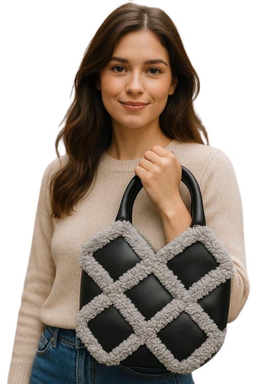 - Öznur 7392 1383 El Yapımı Puffy İp Kadın El Çantası / 25 cm x 25 cm