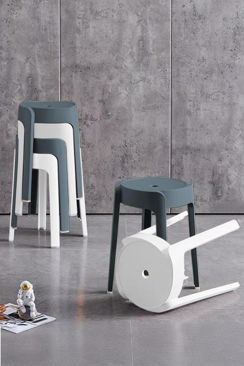 Kaymaz Ayaklı Dekoratif İç İçe Geçebilen Plastik Tabure Mutfak Bahçe Taburesi 6 Adet Antrasit Beyaz