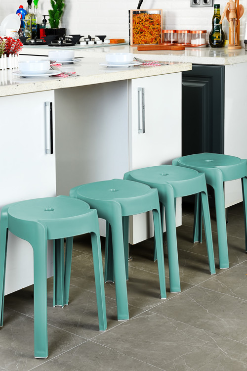 Kaymaz Ayaklı Dekoratif İç İçe Geçebilen Plastik Tabure Mutfak Bahçe Taburesi 4 Adet Yeşil
