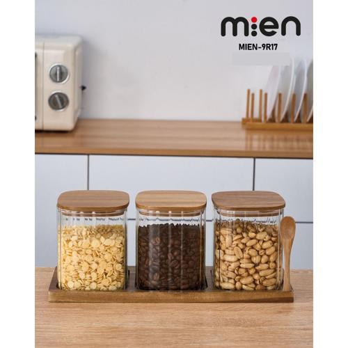 MİEN Akasya Ahşap Standlı 3’lü Çizgili Cam Baharatlık Seti – Kare – 750 ml