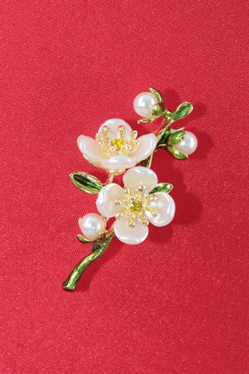 Baharın uyanışı erik çiçeği broş. Yeşil dallı incili kristal taşlı erik çiçekli kadın yaka iğnesi.