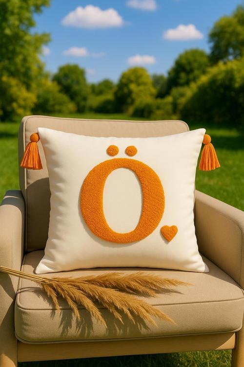 Punch Kırlent Kılıfı Harf Modeli