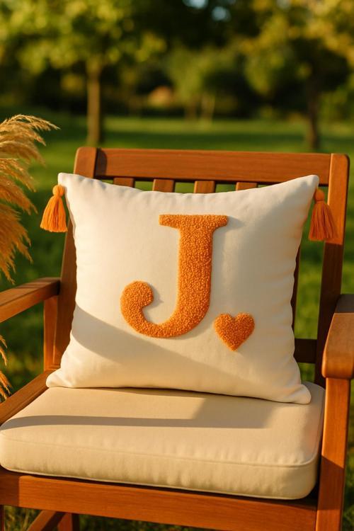 Punch Kırlent Kılıfı Harf Modeli