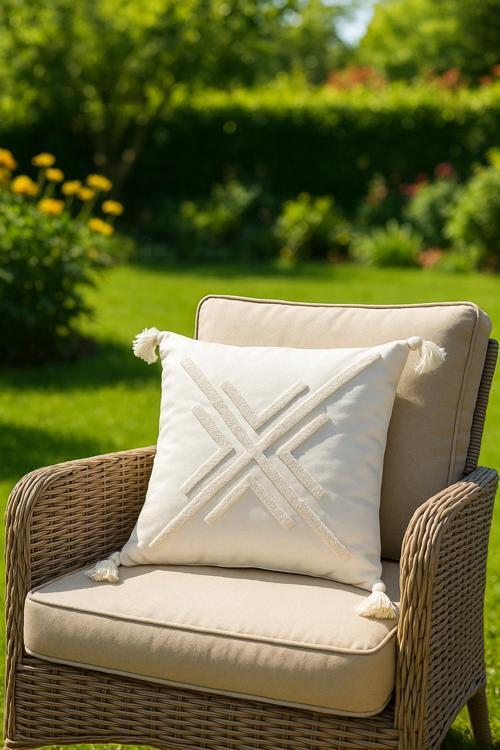 Punch Kırlent Kılıfı Çapraz Model Açık Krem