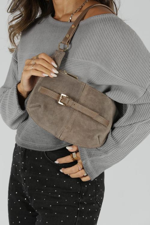 Vizon Süet Gold Toka Detaylı Slım Omuz Çantası