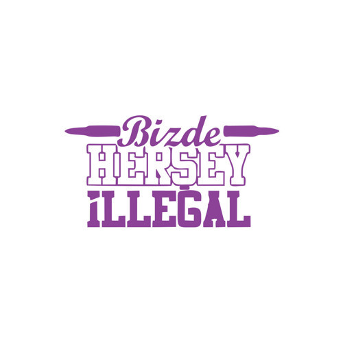 Bizde Her Şey İllegal Araba Sticker 17x17 Cm Mor