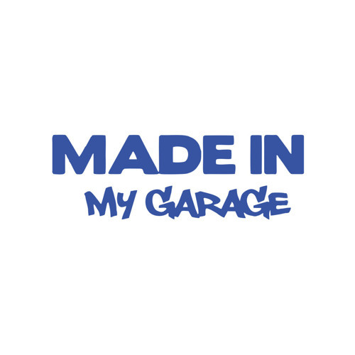 Made In My Garage Araba Stickeri 17x17 Cm Mavi