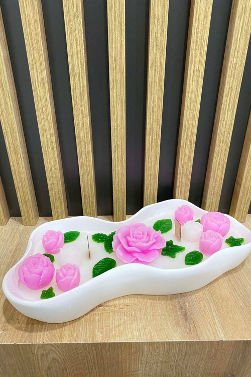 Dekoratif Asimetrik Kasede Pembe Güller Ahşap Fitilli Kokulu Mum