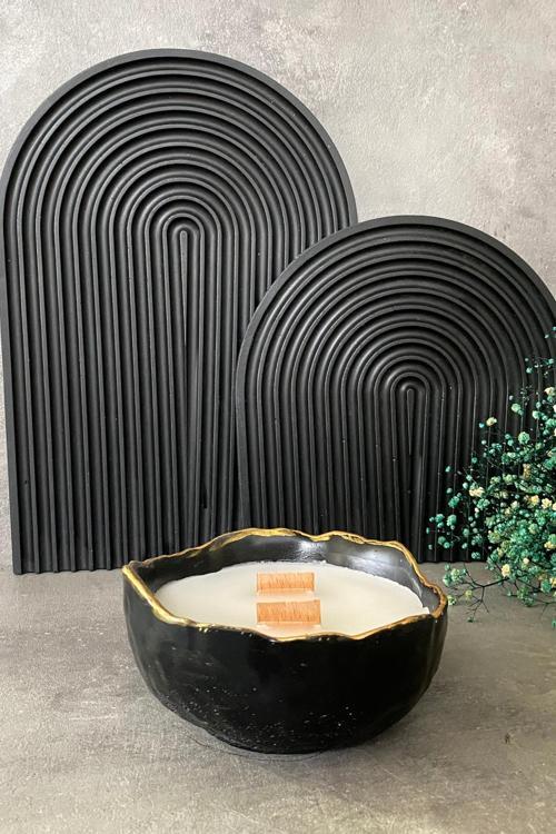 El Yapımı Dekoratif Asimetrik Siyah Kapta Ahşap Fitil Kokulu Mum