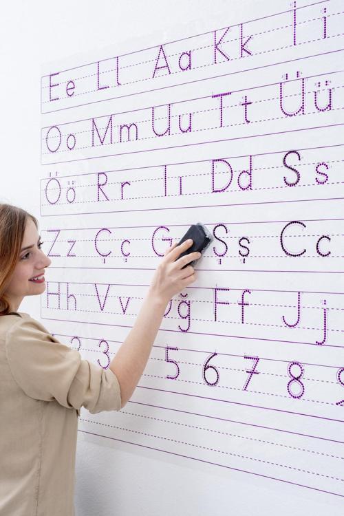 Harfli Klavuz Çizgili Kağıt Tahta + Doldurulabilir Silgili Tahta Kalemi