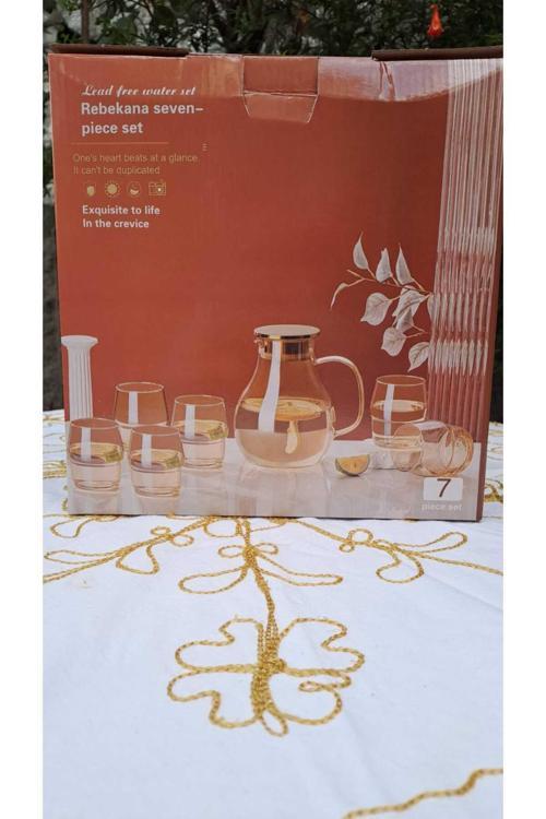 Lüks Borosilikat Cam Metal Kapaklı Lüks Sürahi 1500 Ml