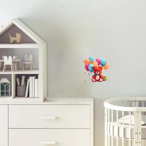 Renkli Balonlu Kırmızı Ayıcık Duvar Stickerı