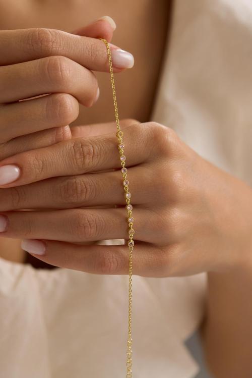 925 Ayar Gümüş Gold Kaplama Minik Sıralı Pembe Zirkon Taşlı Bileklik