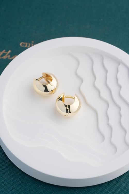 925 Ayar Gümüş Gold Kaplama 10 mm Kalınlık Tombul Model Küpe