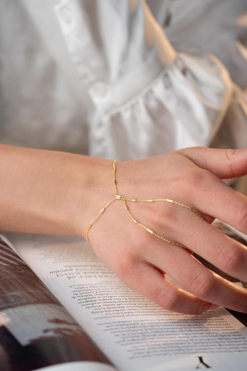 925 Ayar Gümüş Gold Kaplama Kalemli Silindir Model Şahmeran Bileklik 