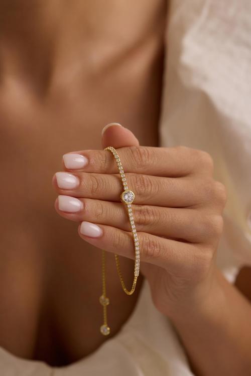 925 Ayar Gümüş Gold Kaplama Ayarlanabilir Asansörlü Su Yolu Orta Tektaş Model Bileklik