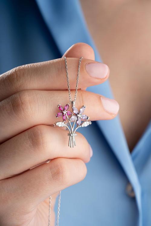 925 Ayar Gümüş Rodyum Kaplama Kamelya Çiçeği Buketi Kolye