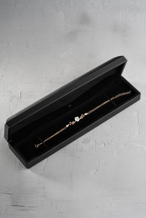 925 Ayar Gümüş Işıklı Kutuda Gold Kaplama Bahar Işıltılı Manolya Çiçeği Bileklik