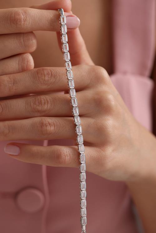 925 Ayar Gümüş Rodyum Kaplama Baget Taşlı Suyolu Bileklik