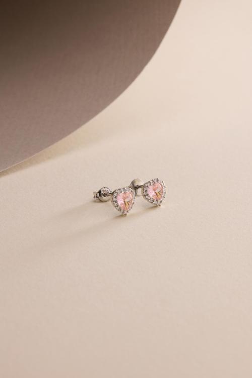 925 Ayar Gümüş Rodyum Kaplama Pembe Taşlı Kalp Model Küpe