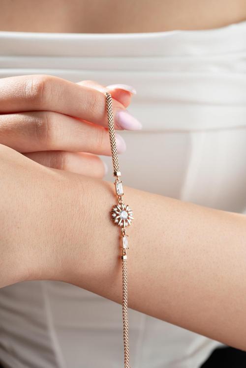 925 Ayar Gümüş Rose Kaplama Balık Sırtı Model Işıltılı Tektaş Güneş Bileklik