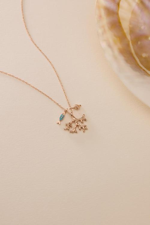 925 Ayar Gümüş Rose Kaplama Balık Ve Deniz Kabuğu Detaylı Deniz Mercanı Kolye