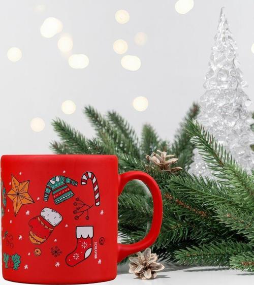 Kırmızı Kardan Adamlı Yeni Yıl Figürlü Seramik Kupa