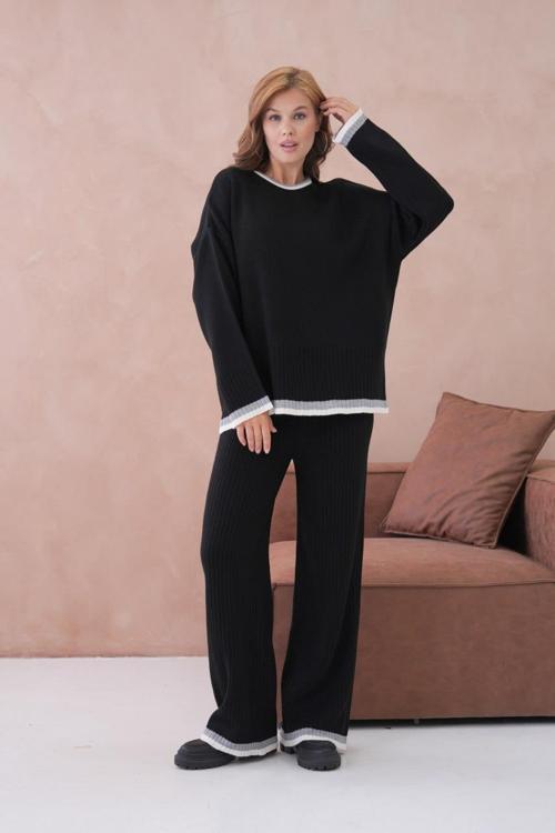 12227-Sıfır Yaka Şeritli Triko Pantolonlu Takım