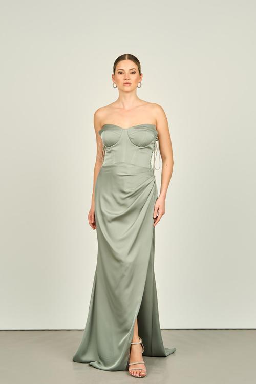 Kadın Straplez Yaka Beli Korsajlı Derin Yırtmaçlı Saten Abiye Elbise 3534 Çağla