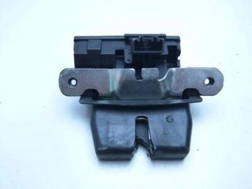ford fiesta- 2013-2017  ön cam su bıdonu/deposu kapağı Oem No (8A6117632AB)