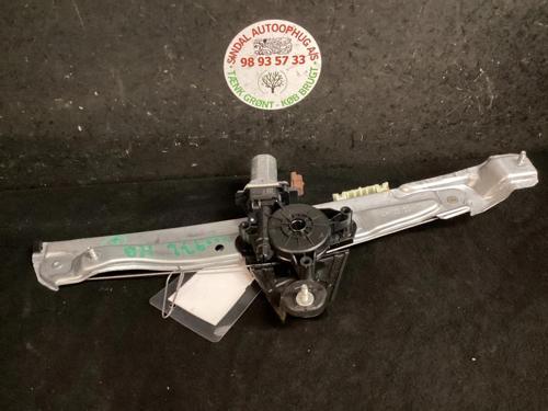 Dacia Sandero III Stepway Sağ Arka Cam Krikosu (Orijinal Ürün Natural Kutu) Oem No (827208625R)