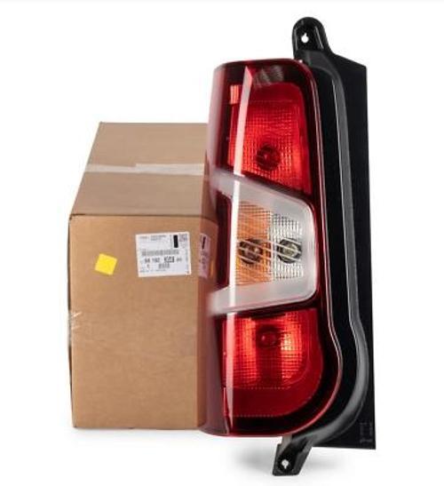 fiat doblo- 2024-2025  stop lambası sol kırmızı/beyaz (cargo) (mars) Oem No (9819235880)