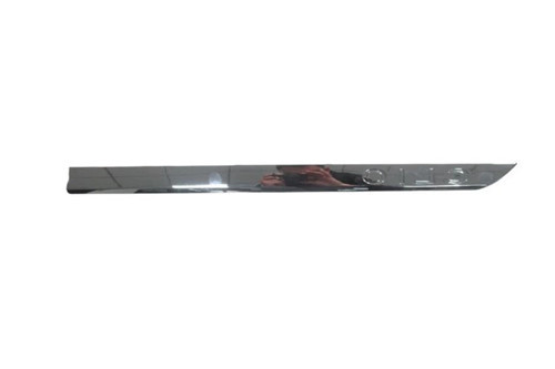 renault clio- 5- hb- 2023-2025 arka kapı bandı sol nikelajlı (yazılı) Oem No (828D13761R)