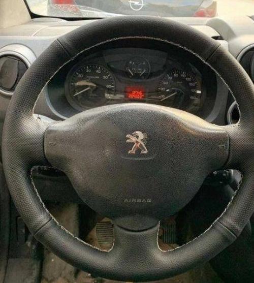 Peugeot Partner Tepe Araca Özel Direksiyon Kılıfı (NOKTA DÜZ)