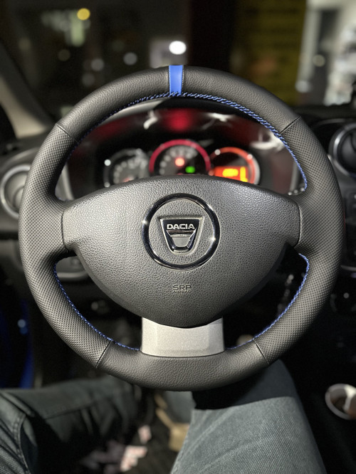 Dacia Stepway Araca Özel Direksiyon Dikmeli Direksiyon Kılıfı