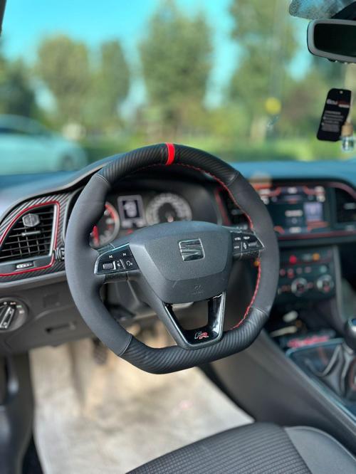 Seat Leon FR Direksiyon Kılıfı (Simit Kısmına Dikilen Kılıf)