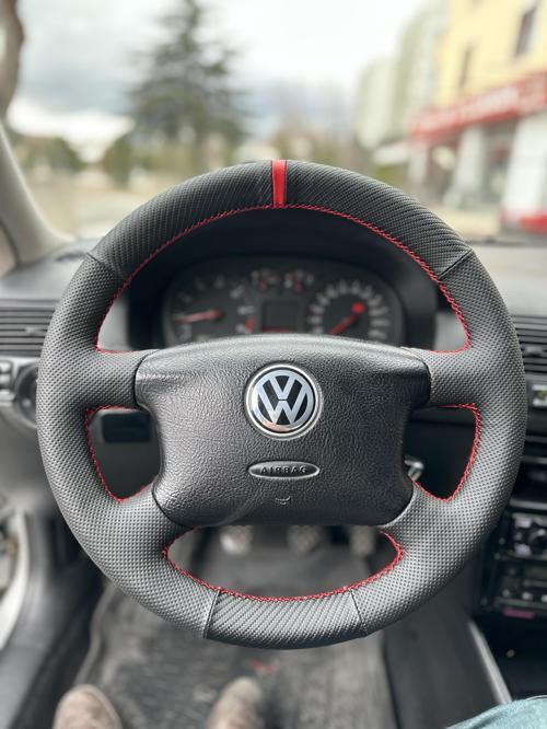 Volkswagen Passat B5 Araca Özel Direksiyon Kılıfı (Noktalı Karbon Yüzüklü)