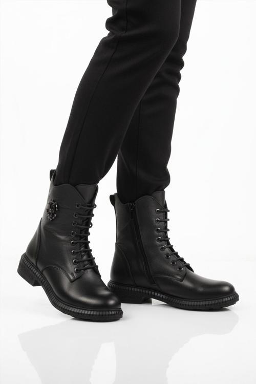 Siyah Hakiki Deri Bağcıklı Kaymaz Polarlı Kadın Bot 20912-1 Z