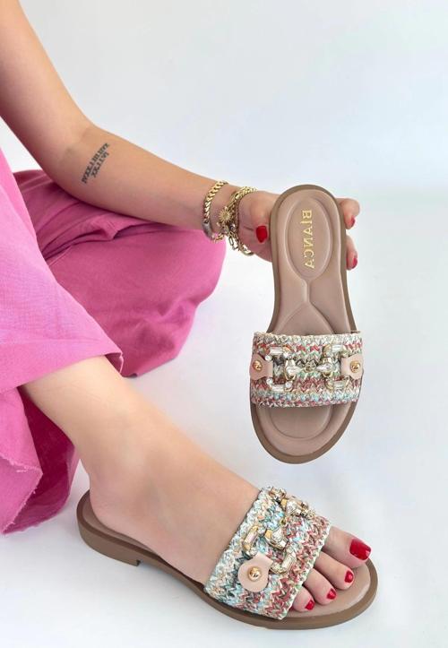 Gonne Renkli Hasır Dokuma Terlik