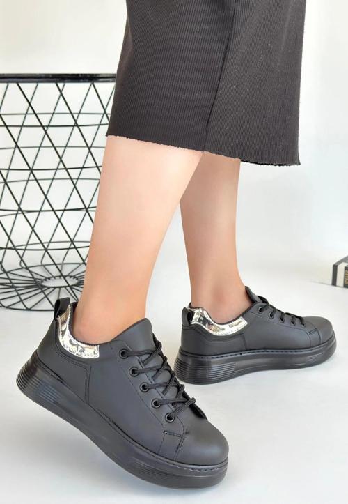 Sofio Siyah Cilt Bağcıklı Spor Ayakkabı