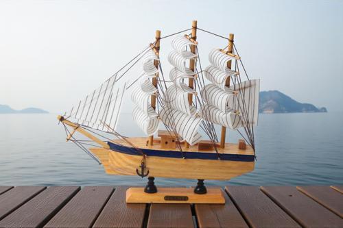 Dekoratif Ahşap El Yapımı Yelkenli Gemi Maketi Masaüstü Biblo Ev Ofis Hediyesi 24 cm. Model E