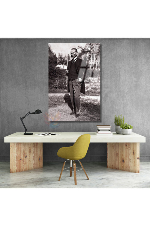 Cam Atatürk Tablosu Kahve İçen Karizmatik Atatürk Görseli Duvar Tablosu