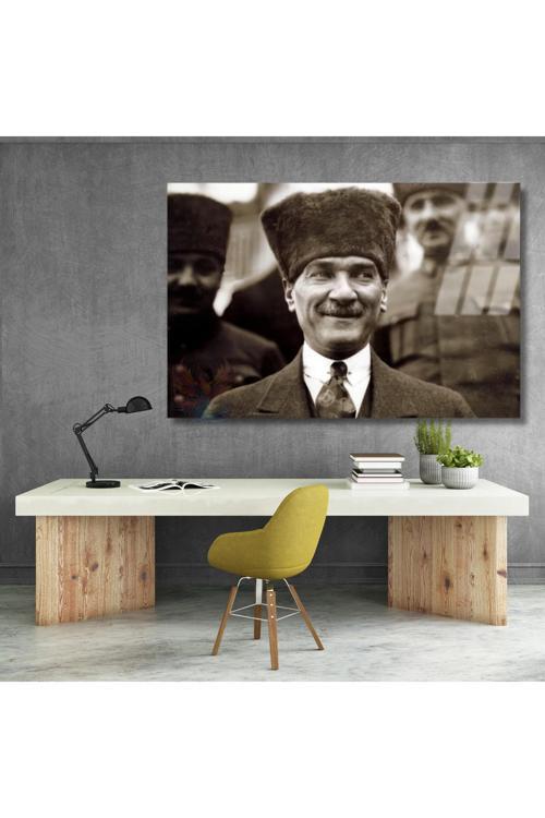 Mustafa Kemal Atatürk Siyah Beyaz Tablo Cam Tablo Modeli Hd Dijital Baskı Duvar Tablosu