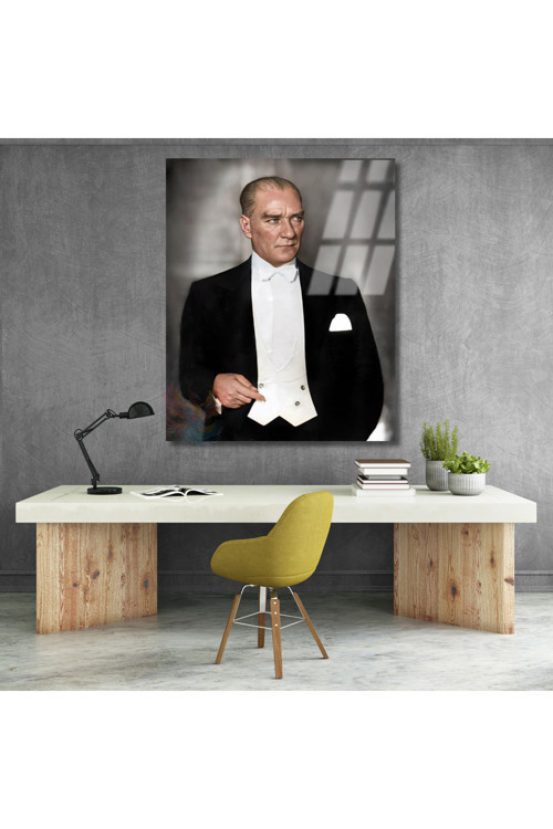 Mustafa Kemal Atatürk Renkli Tablo Cam Tablo Modeli Hd Dijital Baskı Duvar Tablosu