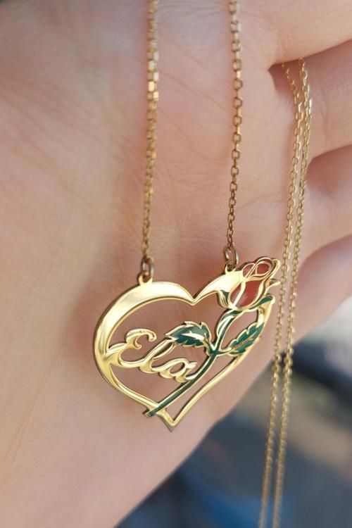 925 Ayar Gümüş 24 Ayar Altın Kaplama İsimli Kalpli Gül Kolye