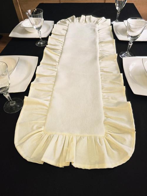 Etrafı Fırfırlı Runner - Sıvı İtici Özlliğe Sahip