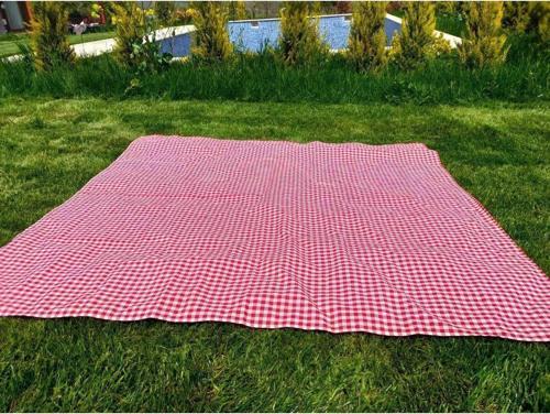 Kırmızı Pötikare Örtü Tekli - 170*170 Piknik Seti Için