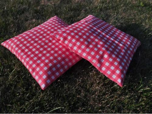 Kırmızı Pötikare Minder Tekli - Sıvı Itici Özelliğe Sahip 40*40