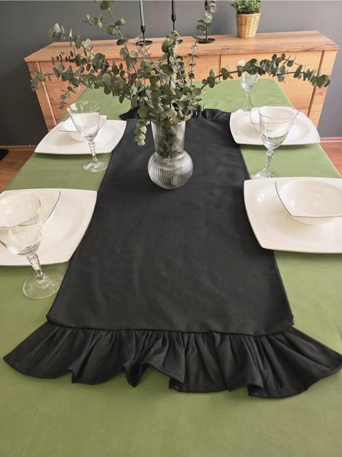 İki Tarafı Fırfırlı Runner - Sıvı İtici Özlliğe Sahip