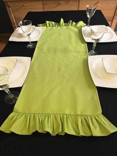 İki Tarafı Fırfırlı Runner - Sıvı İtici Özlliğe Sahip